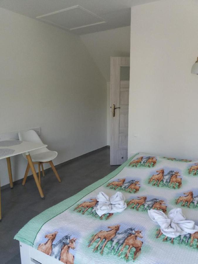 Gosciniec Solan Jeleniow Exterior foto