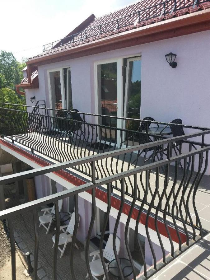 Gosciniec Solan Jeleniow Exterior foto