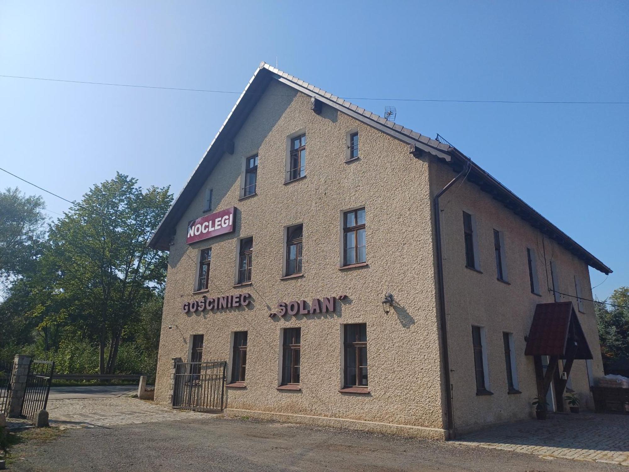 Gosciniec Solan Jeleniow Exterior foto