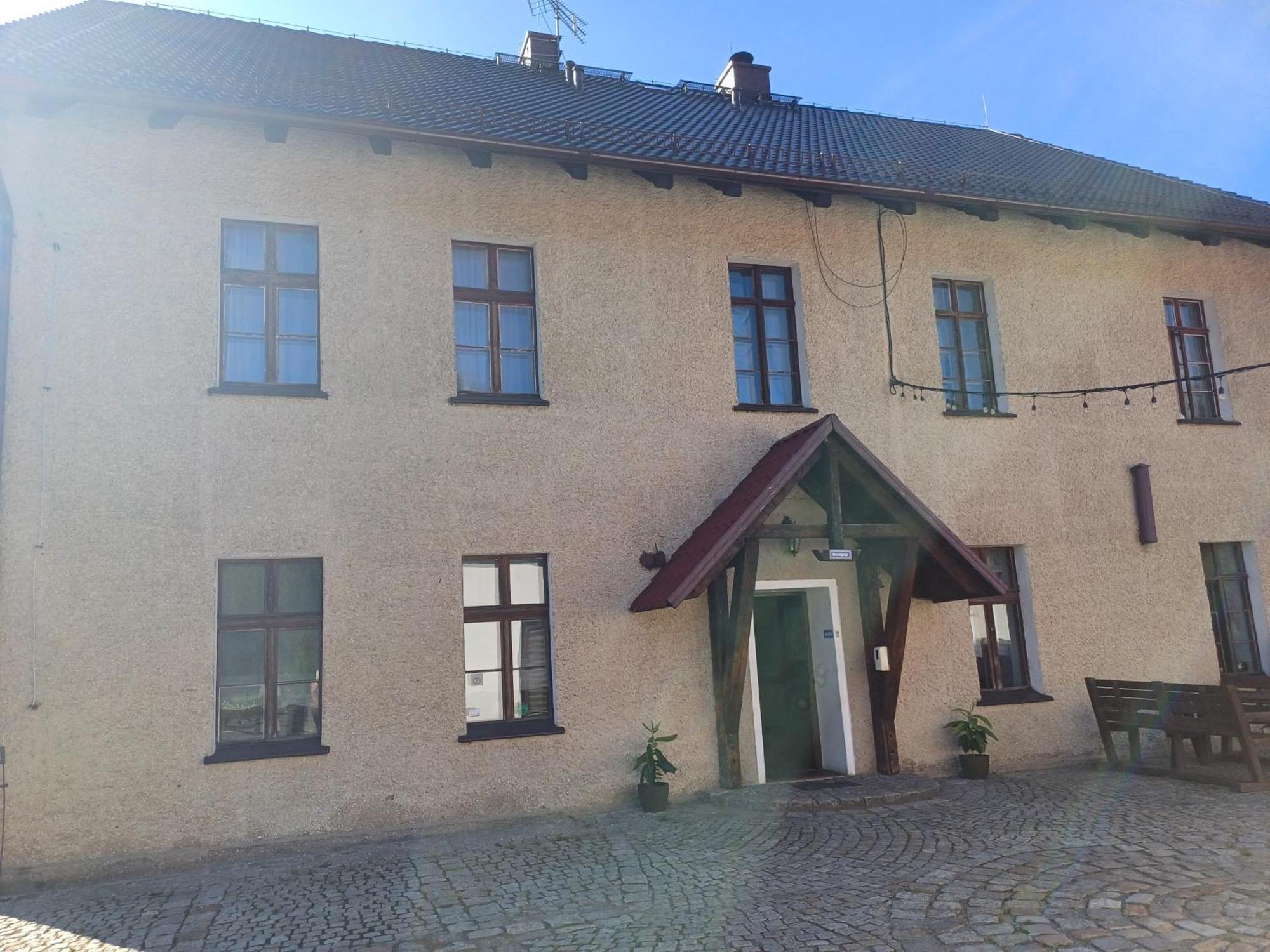 Gosciniec Solan Jeleniow Exterior foto