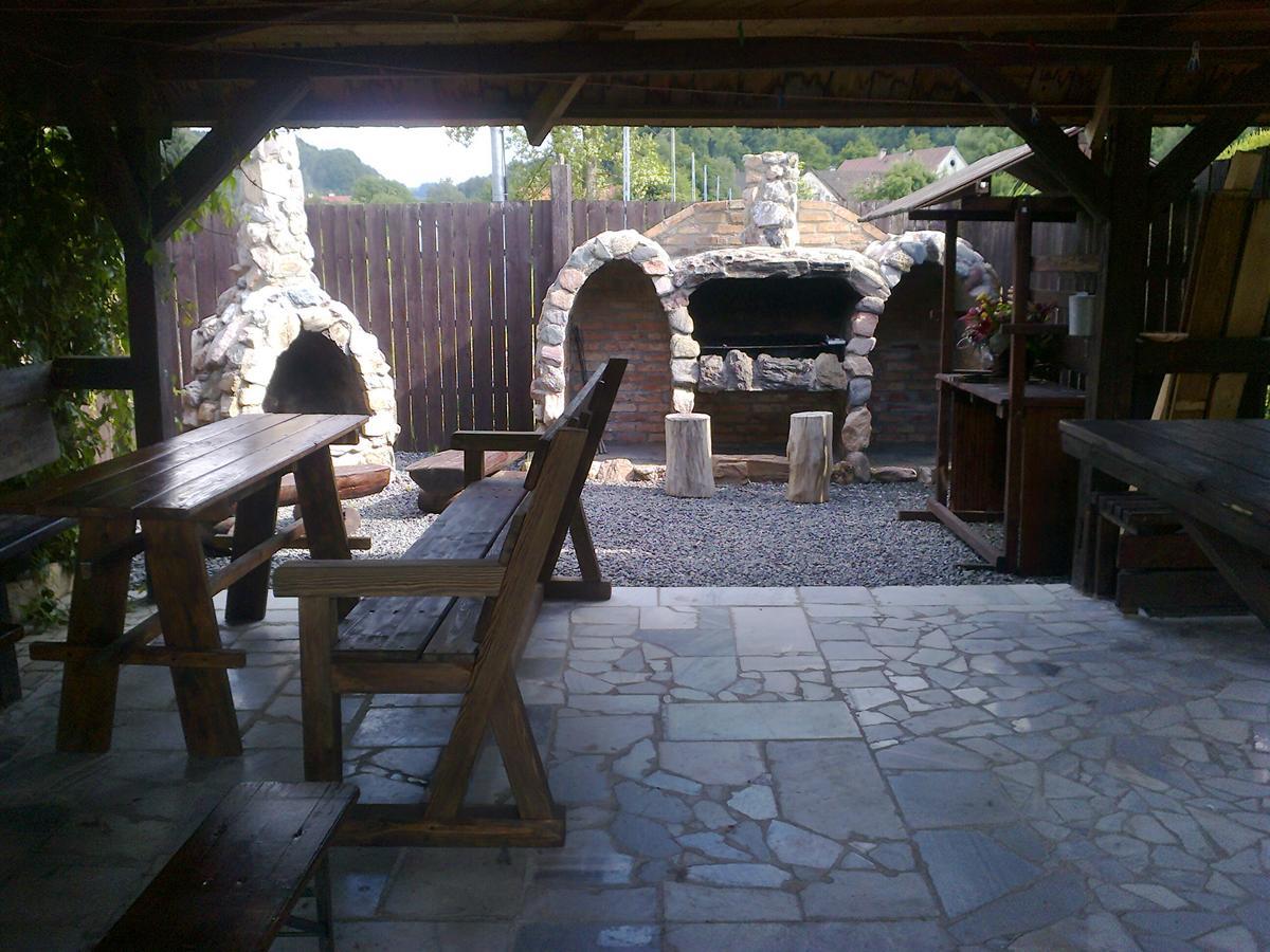 Gosciniec Solan Jeleniow Exterior foto
