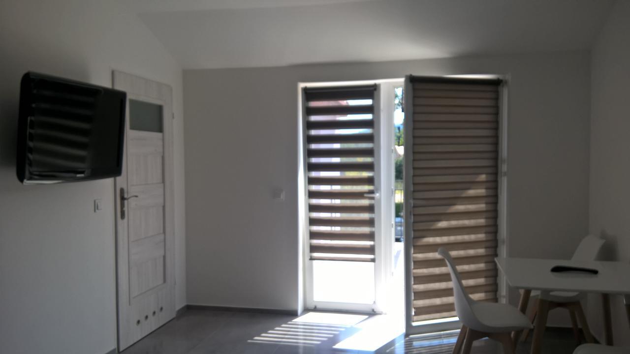 Gosciniec Solan Jeleniow Exterior foto